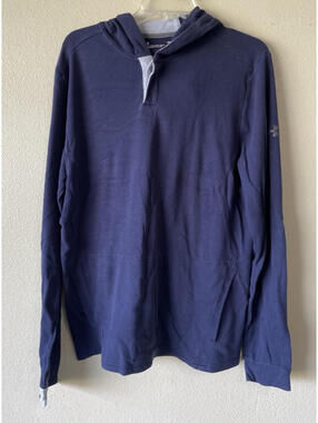 under armour hoodie Large Long Sleeve Men’s Blue Shirt